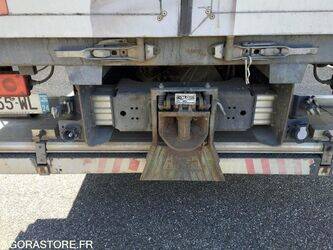 2012-renault-premium-1464597-47954001