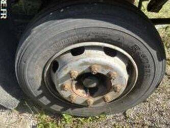 1996-renault-m150-1464605-47954225