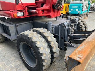 2014-takeuchi-tb295w-1464617-47956422