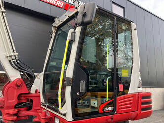 2014-takeuchi-tb295w-1464617-47956428