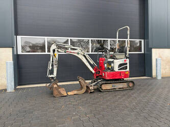 Image for EXCAVATORS 2015 TAKEUCHI TB210R