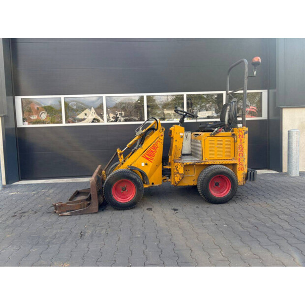 2004 Knikmops 90-47957021