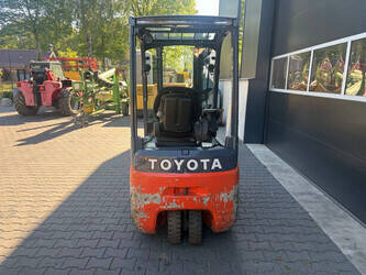 2020-toyota-8fbek16t-1464663-47957106