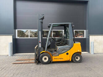 2011-jungheinrich-dfg-425s-1464665-47957133