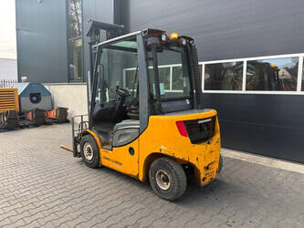 2011-jungheinrich-dfg-425s-1464665-47957134