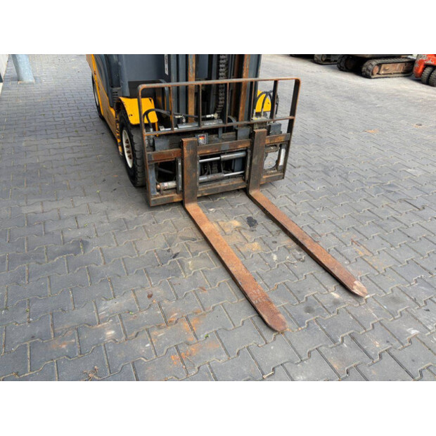 2011 Jungheinrich DFG 425s-47957137