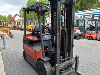 2009-toyota-7fbmf25-1464667-47957171