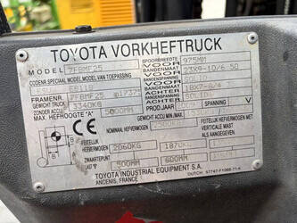 2009-toyota-7fbmf25-1464667-47957173