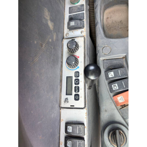 2008 JCB JS145W-47957362
