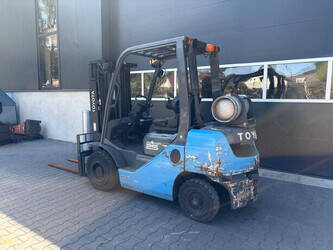 2020-toyota-06-8fg25f-47957460