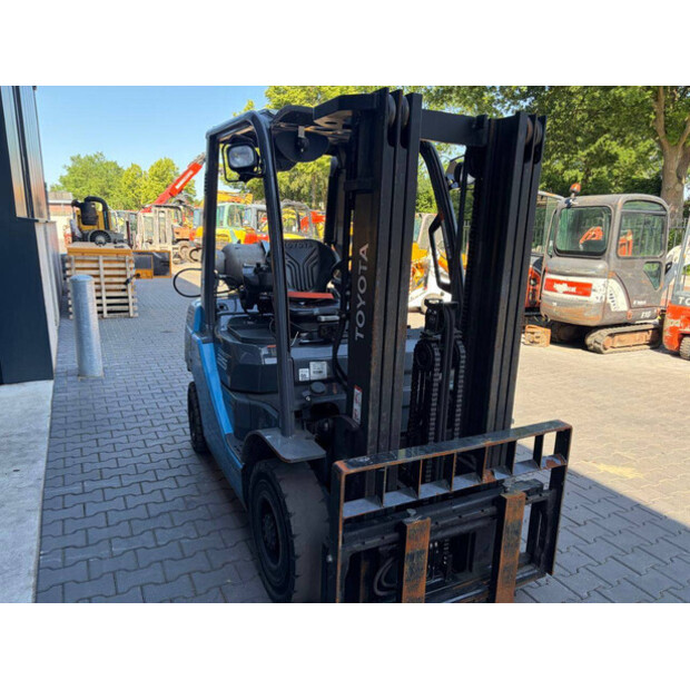 2020 Toyota 06-8FG25F-47957463