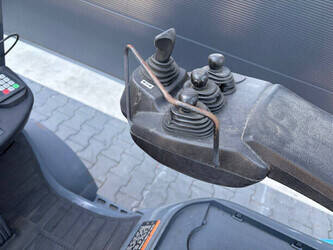 2020-toyota-06-8fg25f-47957470