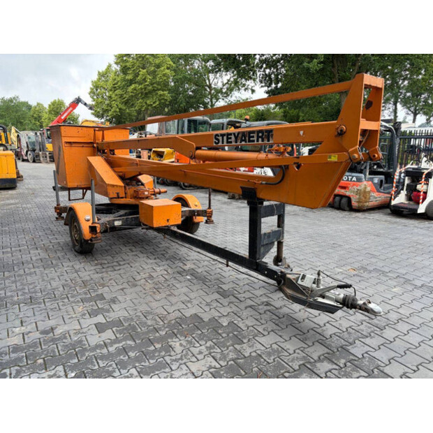 1983 Custers R170-11-47957572