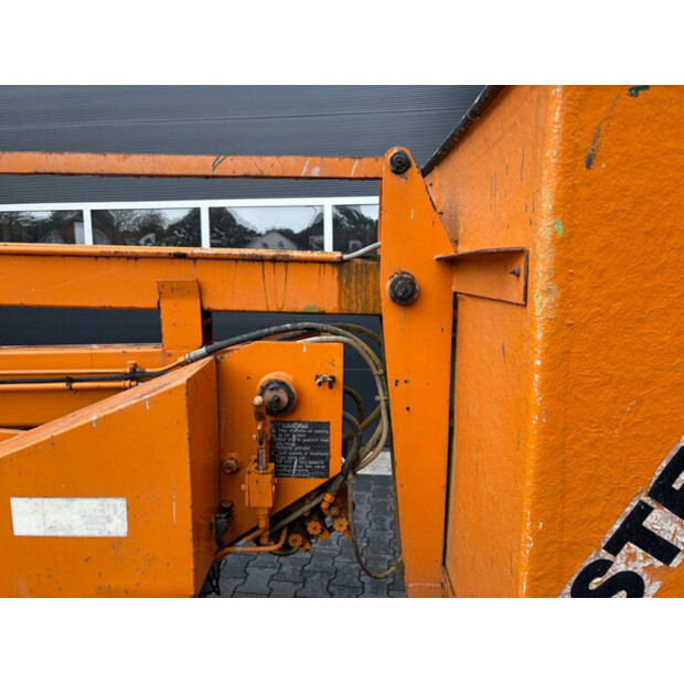 1983 Custers R170-11-47957582