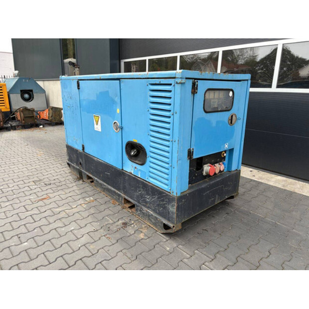 2006 أطلس كوبكو QAS45-47957795
