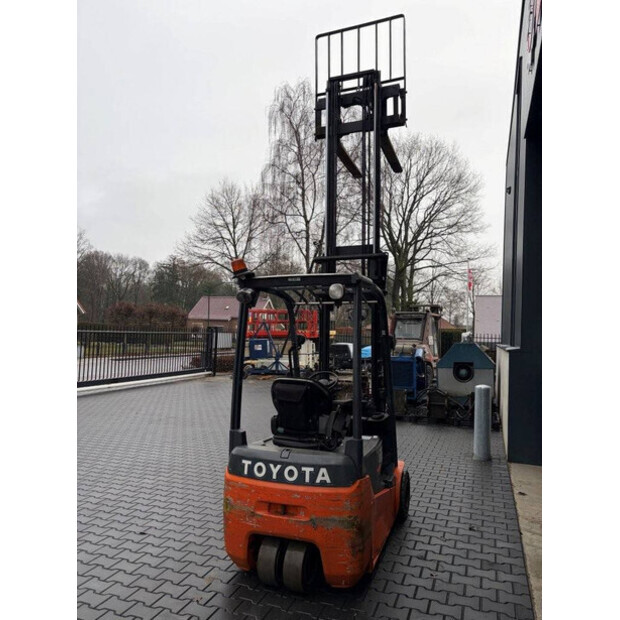 2016 تويوتا 8FBE20T-47958012