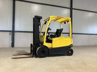 Image for MATERIAL HANDLING 2017 Hyster J2.5XN