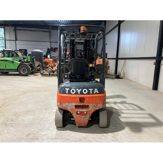 2017 Toyota 8FBM16T-47958194