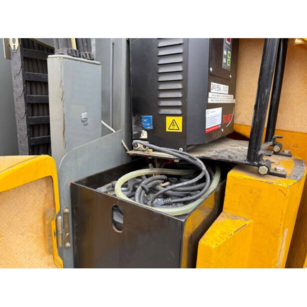 2001 GROVE TOUCAN 1100A-47958442