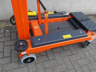 2025-jlg-nano-35-47958514