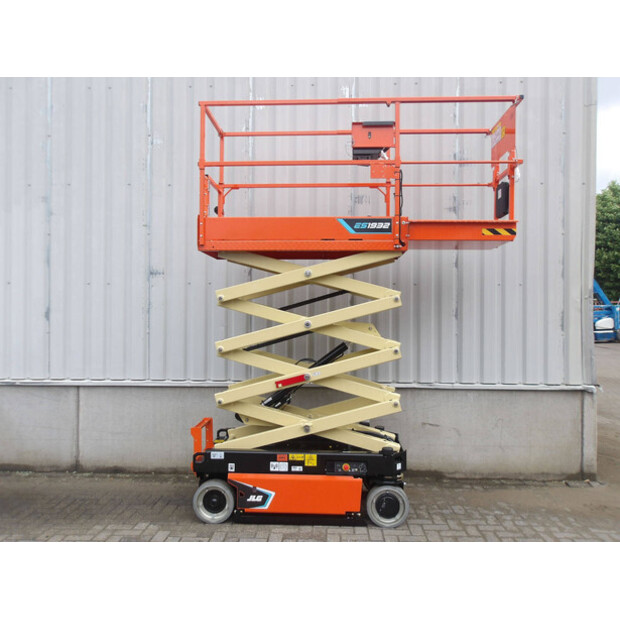 2026 JLG ES1932-47958715