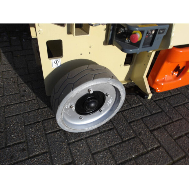 2020 JLG 2032ES-47958730