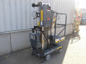 2015-jlg-25am-1464771-47958755