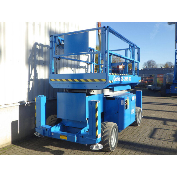 2013 Genie GS-2669DC-47958792