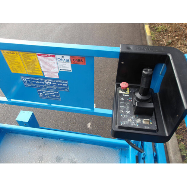 2015 Genie GS-3369RT-47958866