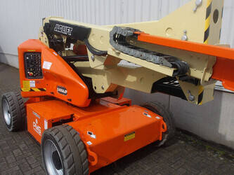 2014-jlg-e400ajpn-1464784-47958897