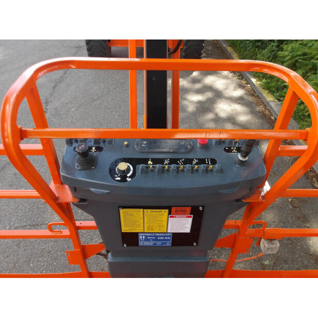 2015 JLG 800AJ-47959028