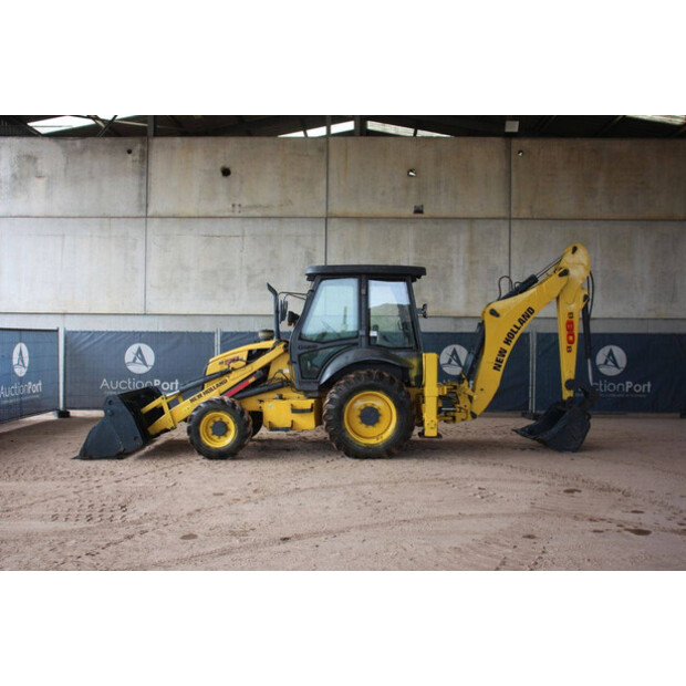 2017 New Holland B80B-SS-47959098