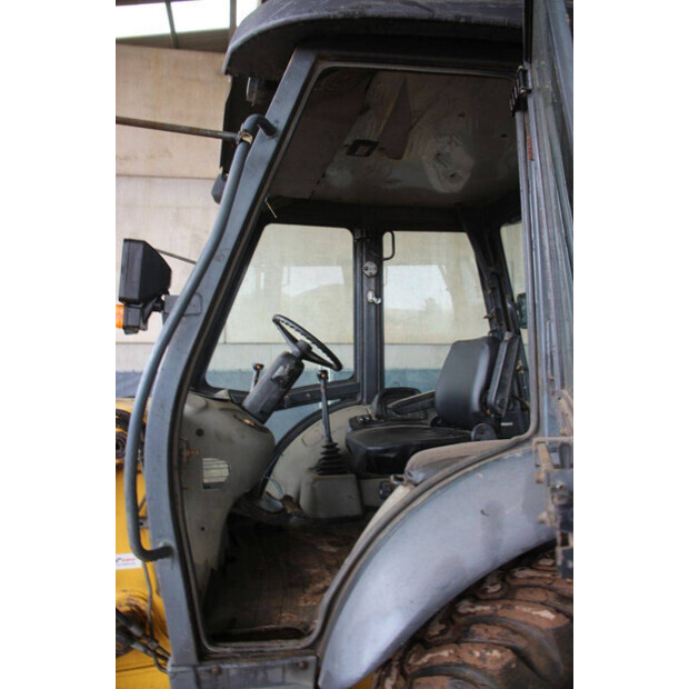 2017 New Holland B80B-SS-47959127