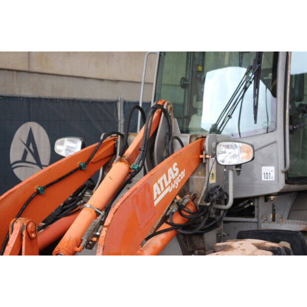2016 Atlas 75eS-47959193