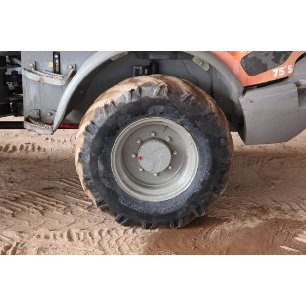 2016 Atlas 75eS-47959197