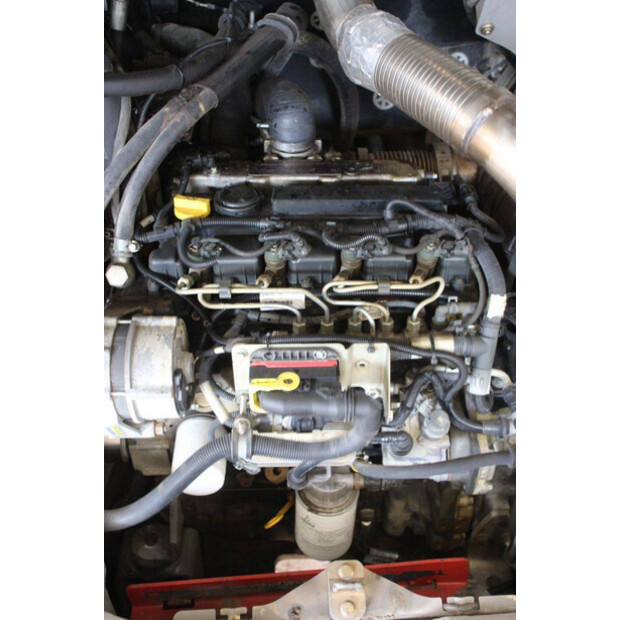 2016 Atlas 75eS-47959204