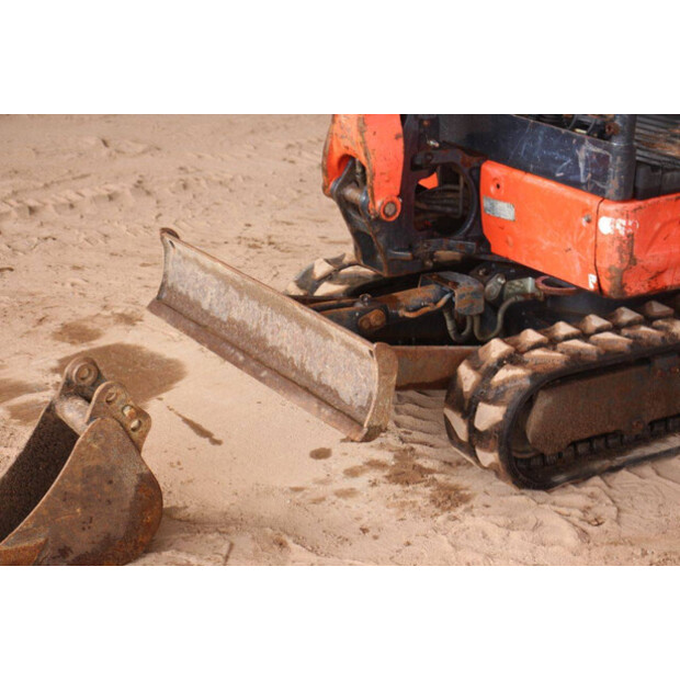 2014 KUBOTA KX015-4-47959259