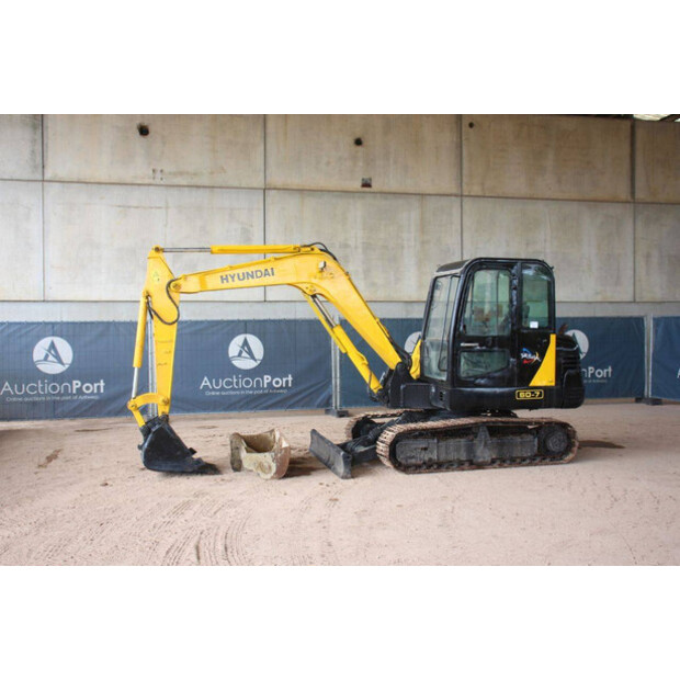 2012 Hyundai R60-7-47959348