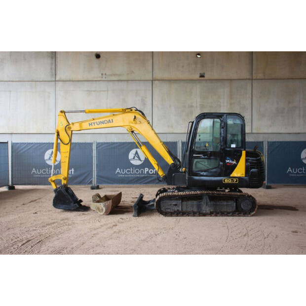 2012 Hyundai R60-7-47959349