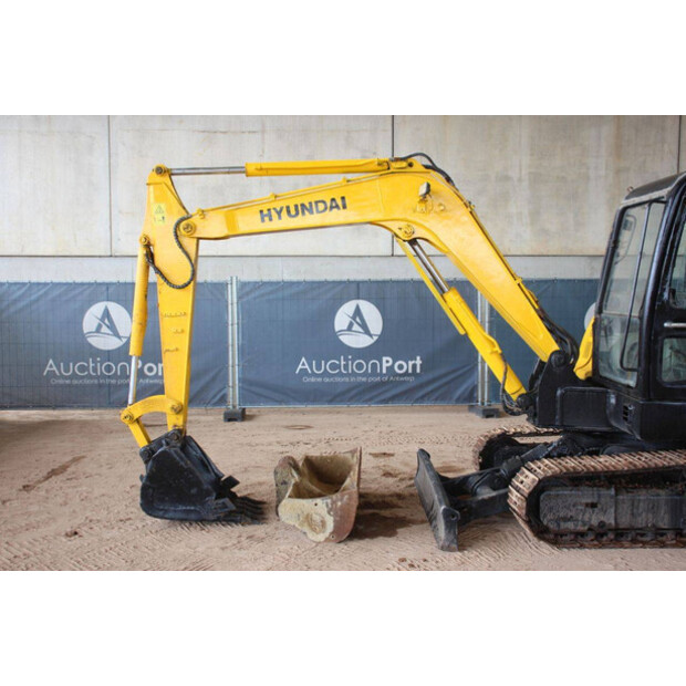2012 Hyundai R60-7-47959356