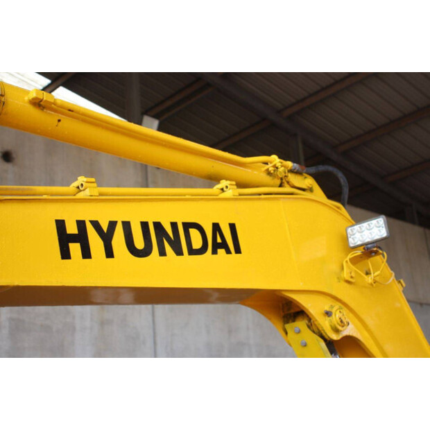 2012 Hyundai R60-7-47959364