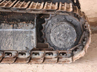 2012-hyundai-r60-7-1464805-47959366