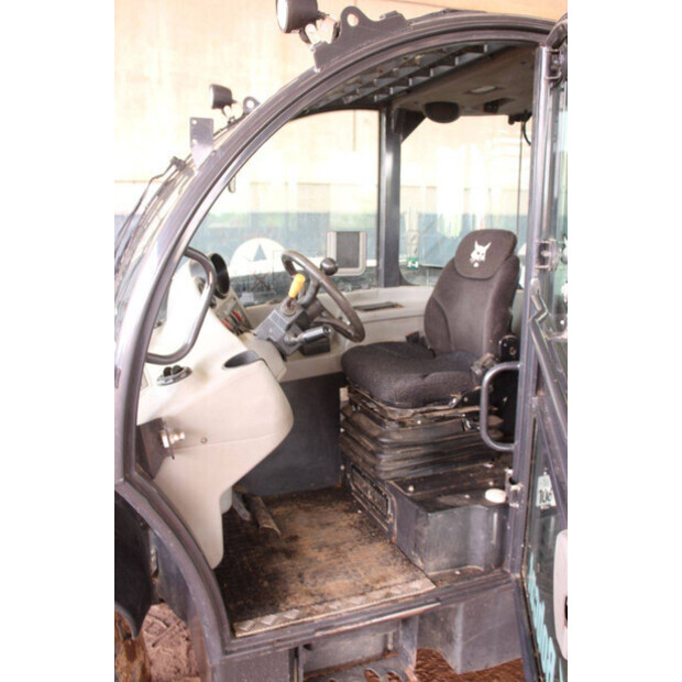 2017 BOBCAT TL35.70 Agri-47959556