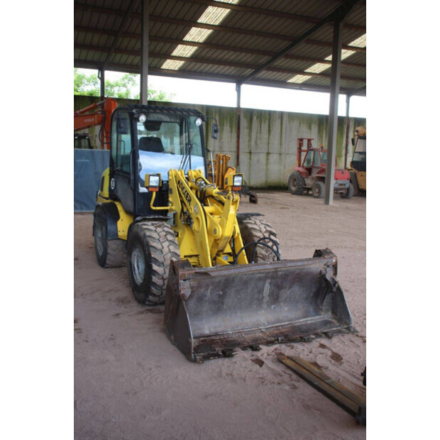 2008 واكر WL 50-47959618