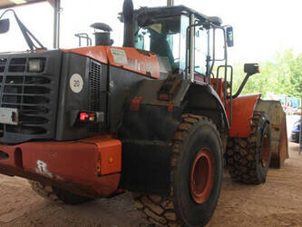 2012-hitachi-zw310-1464818-47959813