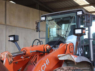 2012-hitachi-zw310-1464818-47959818