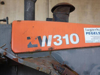 2012-hitachi-zw310-1464818-47959822