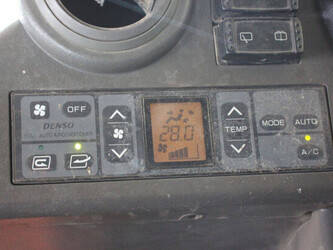 2012-hitachi-zw310-1464818-47959832
