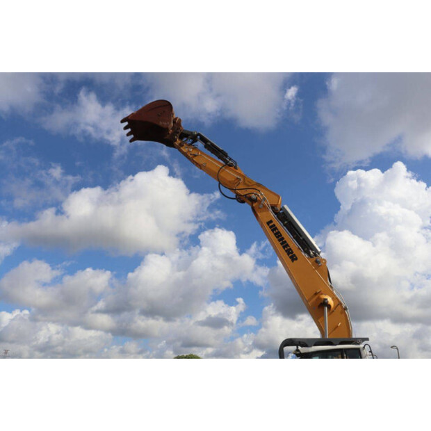 2019 Liebherr R936LC-47960270