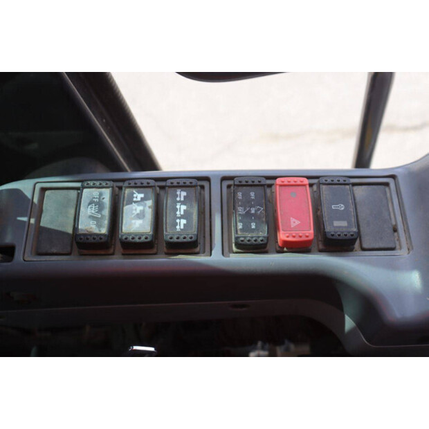 2018 Hitachi ZX140W-6-47960376